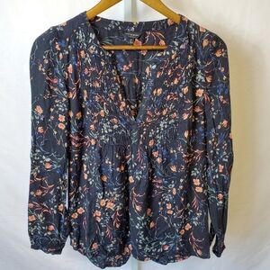 Lucky Brand top